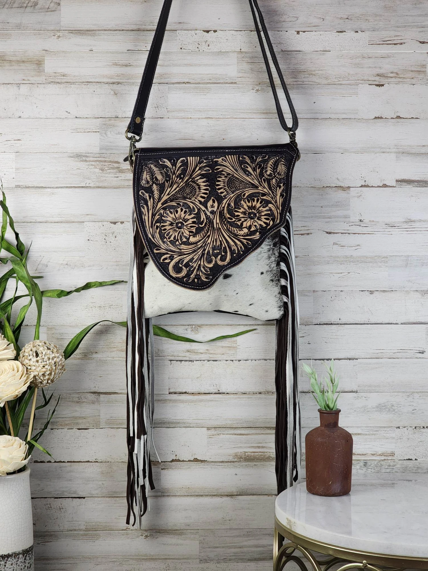 Concealed Carry Roan Fringe Crossbody Handbag - Image 2