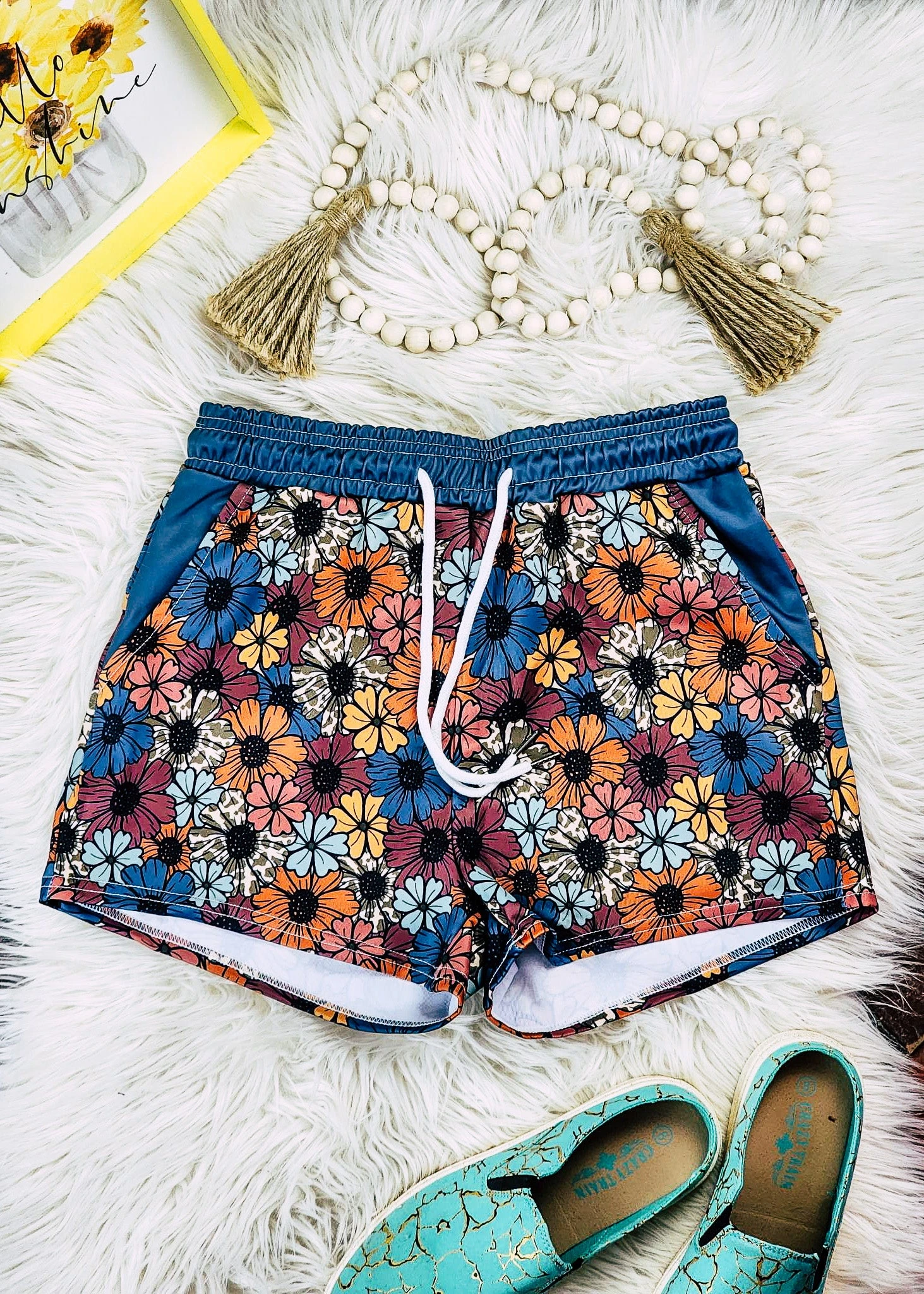 Retro Floral Cowhide Drawstring Shorts