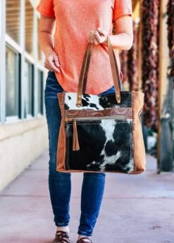 Soakin' Up Sunflowers Tote Cowhide Handbag