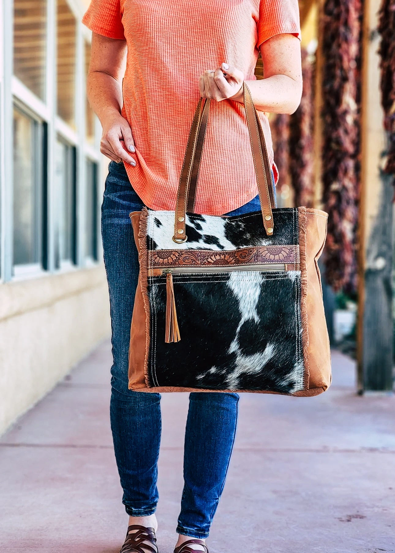 Soakin' Up Sunflowers Tote Cowhide Handbag
