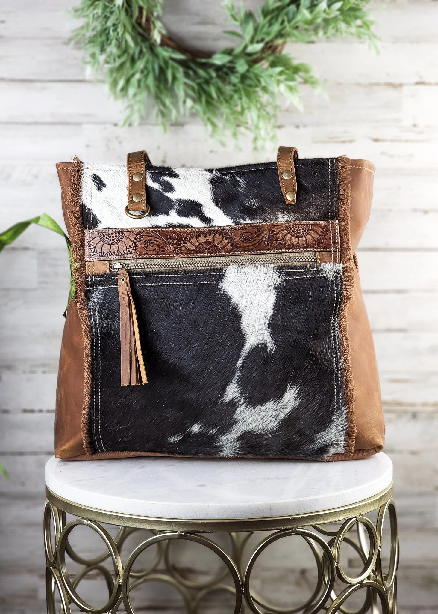 Soakin' Up Sunflowers Tote Cowhide Handbag - Image 4