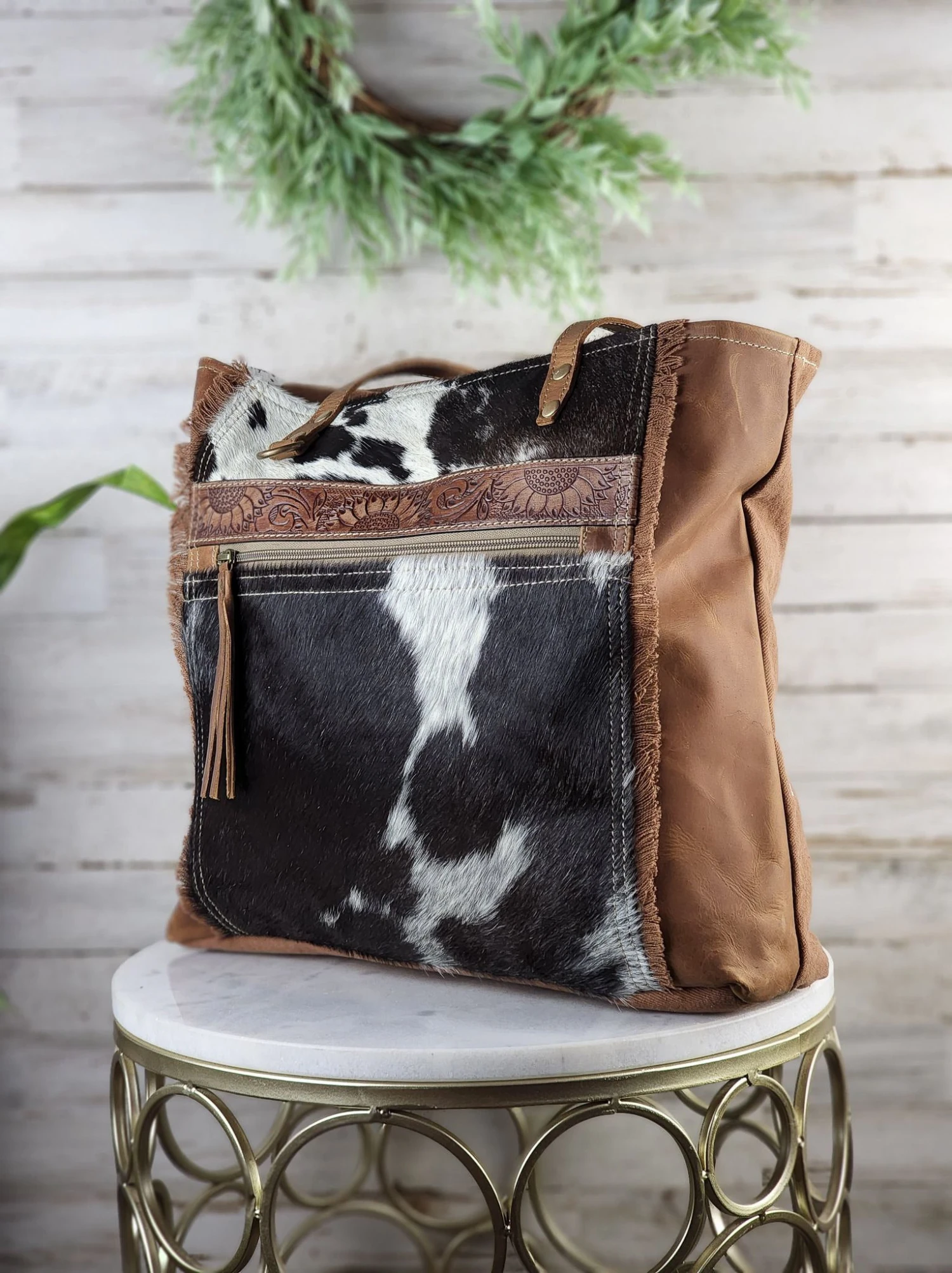 Soakin' Up Sunflowers Tote Cowhide Handbag - Image 5