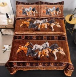 QUEEN Size Borrego Horse Collage Comforter Set